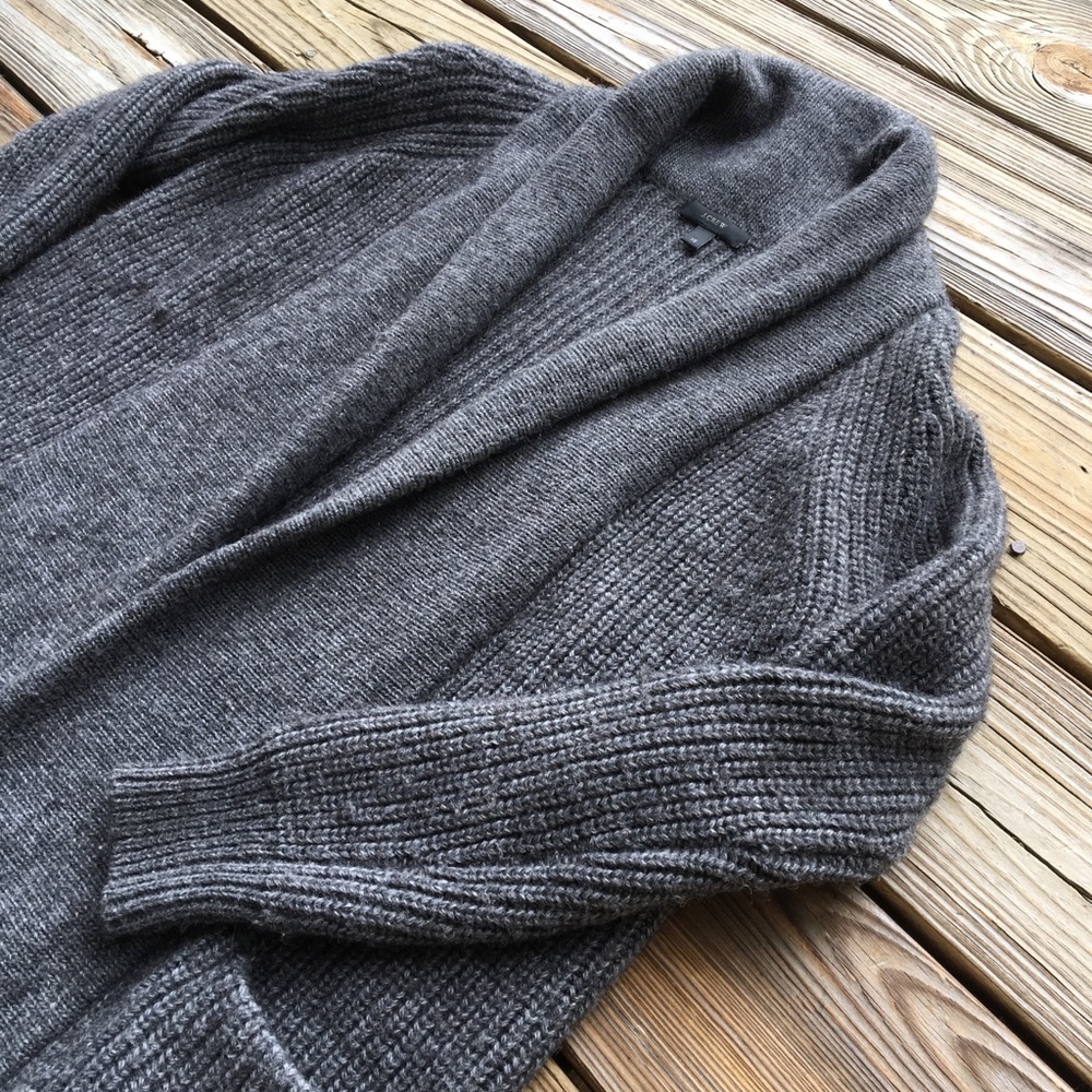 Sold-J crew oversized chunky knit gray cardigan - Picture 2 of 6